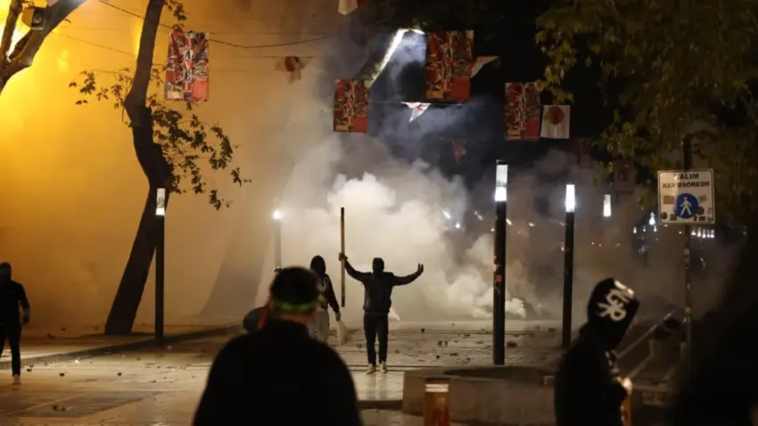 Tirana në kaos nga protesta e ditës së djeshme, 69 persona të arrestuar dhe 20 të proceduar penalisht