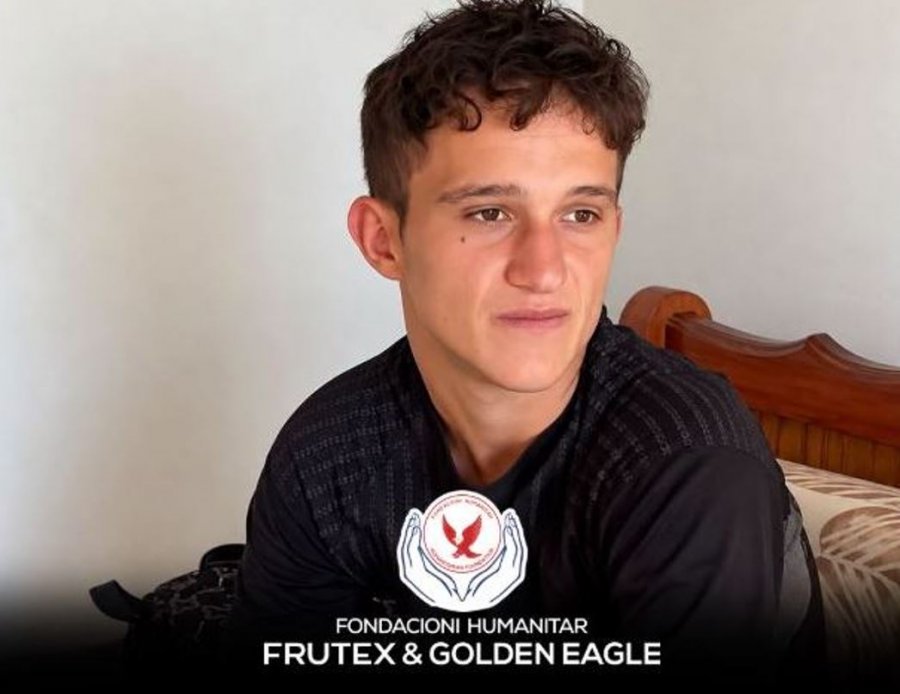 Fondacioni Frutex   Golden Eagle ia zgjat dorën protestuesit 17 vjeçar  mbështet me 450 mijë lekë në muaj familjen e Fadil Balliut