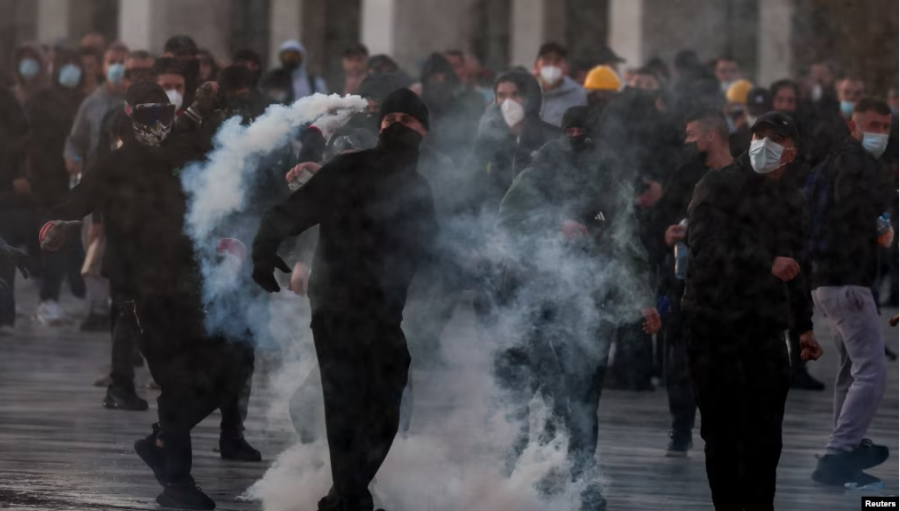Rama nuk tërhiqet  protestat në Shqipëri hyjnë në javën e dytë