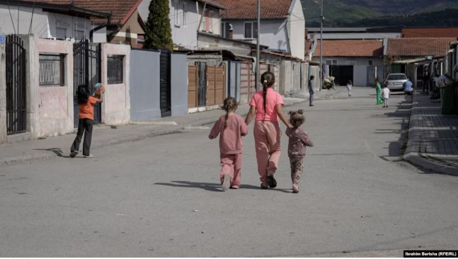 Fëmijët që s’i mbushin kurrë një vit