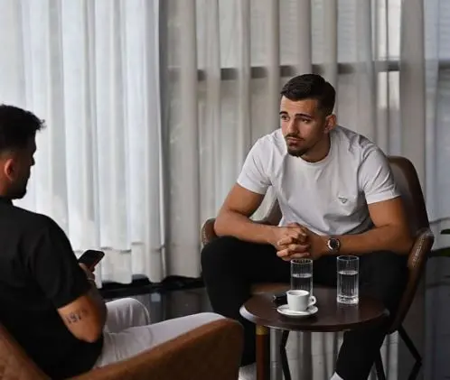 Boksieri 22 vjeçar përgatitet për sfidën e madhe ndaj Rivasit  Pres ta bëj krenar popullin shqiptar