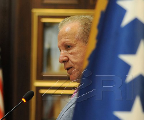 Pacolli thotë se do ta padisë sërish Faton Pecin, pasi ky i fundit përmendi akuzat për vrasjen e Jusuf Gërvallës
