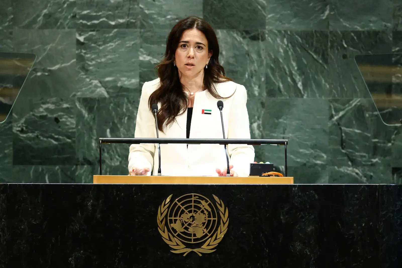 Diplomatja nga Emiratet hyn në garë për drejtimin e OKB-së