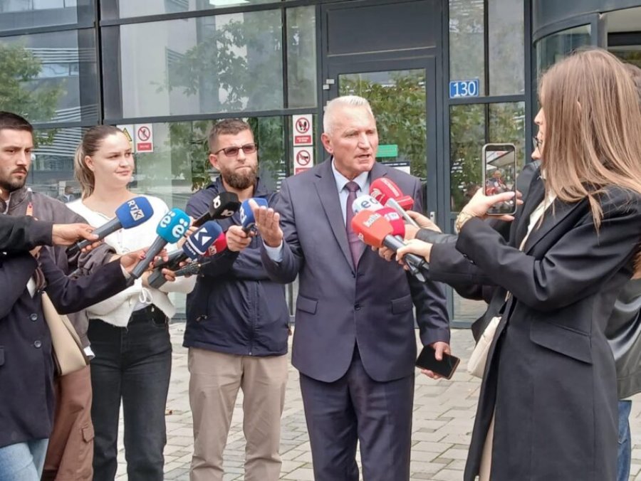 Familjarët të pakënaqur me dënimin prej 10 vjetësh ndaj Gjokoviqit  Ku është drejtësia 