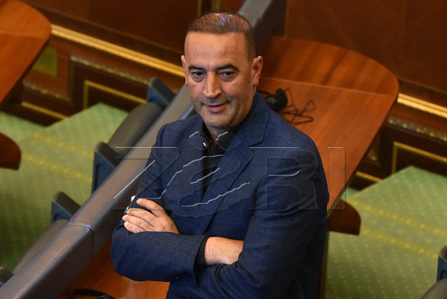 Daut Haradinaj pas vrasjes së Arlinda Zekajt  Mbiemri Haradinaj nuk është mburojë për askënd  do të ketë pasoja ligjore