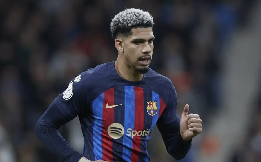 Barça s’e do më, Liverpooli gati t’i paguajë 55 milionë euro për Araujon