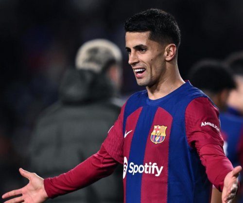 Cancelo u kundërpërgjigjet kritikëve: “Nga tribunat të gjithë janë ekspertë, dua t’i shoh në fushë”