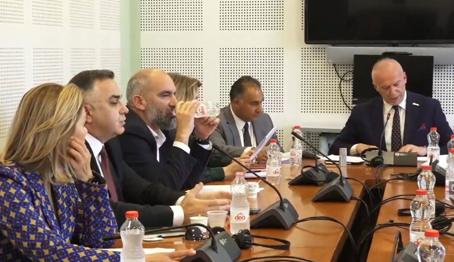 Komisioni për Legjislacion miraton Projektligjin për Byronë Shtetërore