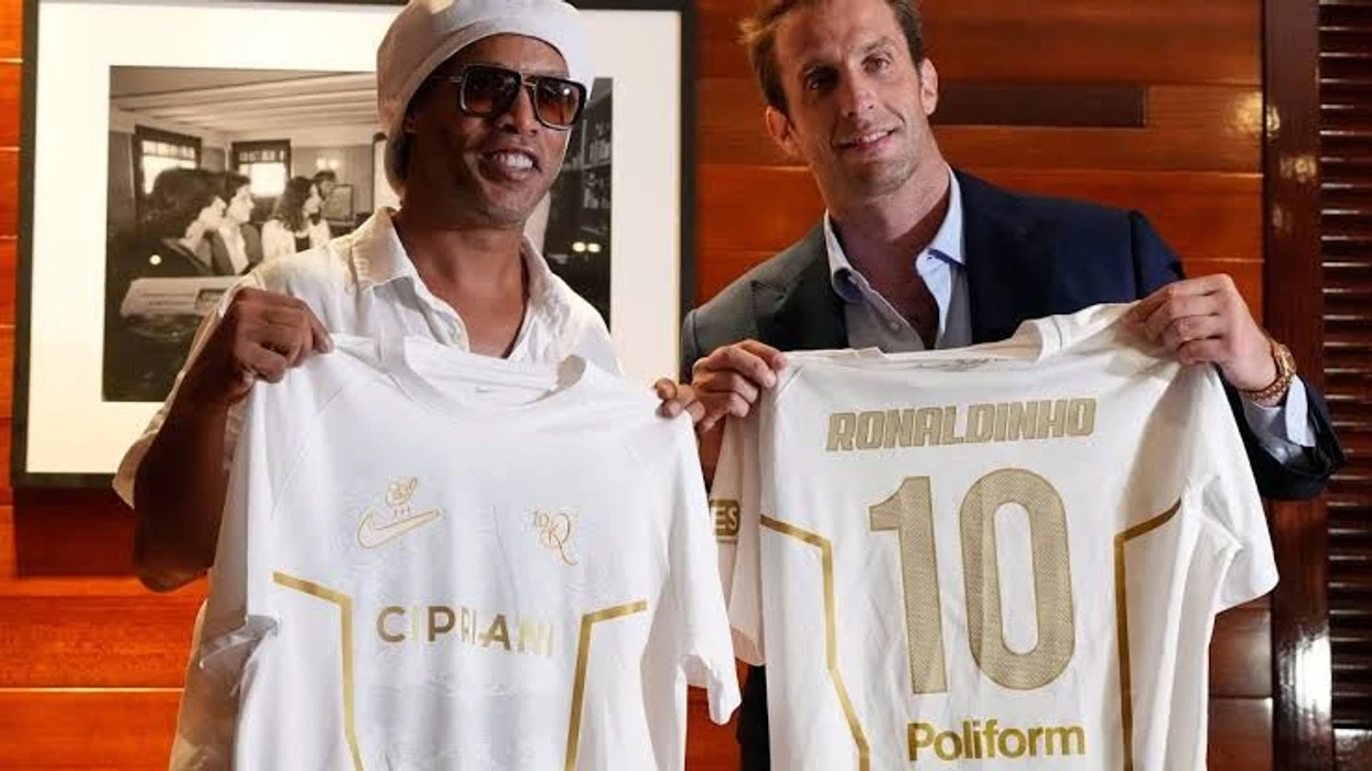 Ronaldinho rikthehet në fushë në moshën 46-vjeçare, klubi zbulon datën e debutimit të tij