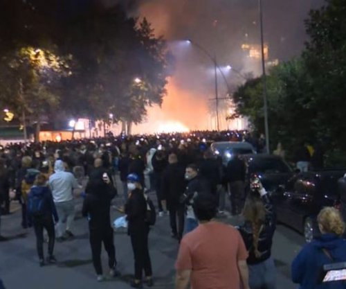 Mbi 6 orë trazira, protesta e 12-të mbyllet me dhunë, ja çfarë ndodhi në rrugët e Tiranës