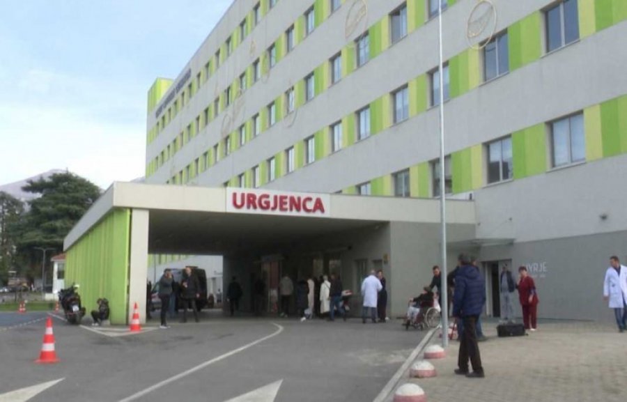 Protesta në Tiranë, 8 persona kërkuan ndihmë mjekësore në QSUT dhe Trauma