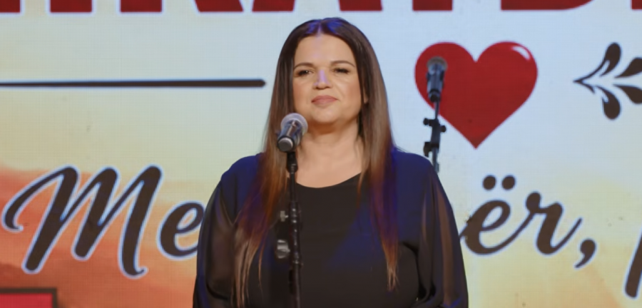 Interpretimi i saj unik sjell temën e Gurbetit, projekti më i ri nga Hajrie Preniqi Gashi [video]