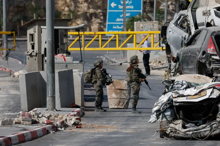 Izraeli nis operacionin në Hebron  rreth 1 200 palestinezë dëbohen nga shtëpitë e tyre