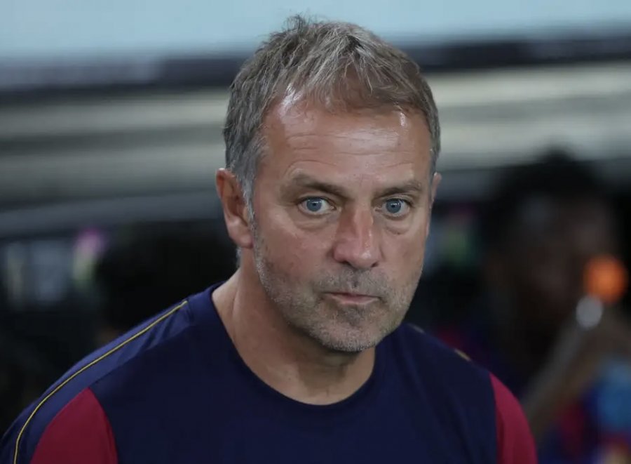 Katër mungesa te Barça, Flick e fton një talent për El Clásico