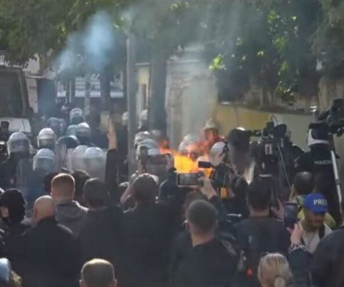 14 ditë protestë, pjesëmarrje më e ulët dhe situatë e qetë në Tiranë