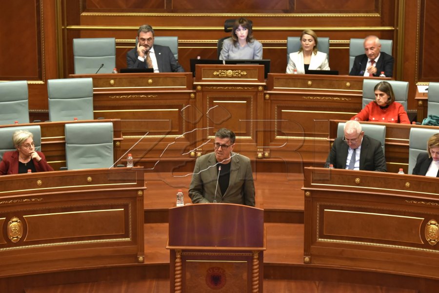 Haziri  Kemi lindur nga nënat  hala s lejon ligji nga burrat   Haxhiu reagon ashpër