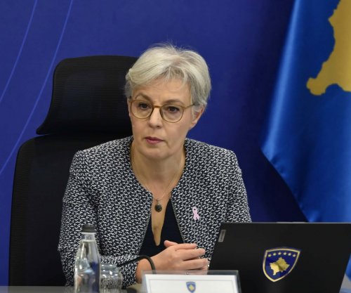 Para Qeverisë kërkohet dorëheqja e saj, Gërvalla vazhdon me postime për çështje të tjera