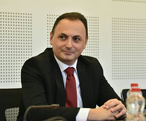 Petrit Ajeti raporton para Komisionit për Mbikëqyrjen e AKI-së
