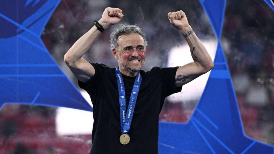PSG-ja e gjen zëvendësuesin e Kvaratskhelias, synon ta transferojë në janar