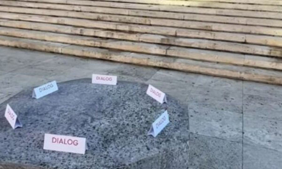 Rama u përsërit ftesën për dialog protestuesve
