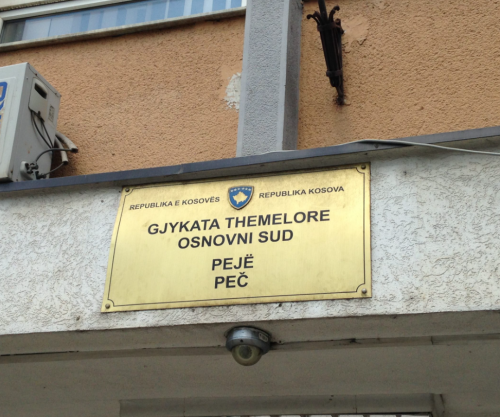 Avokatja e Albert Sylajt në seancë dëgjimore: Ai u vetëdorëzua për hatër të nënës, ishte në gjendje të bënte vetëvrasje