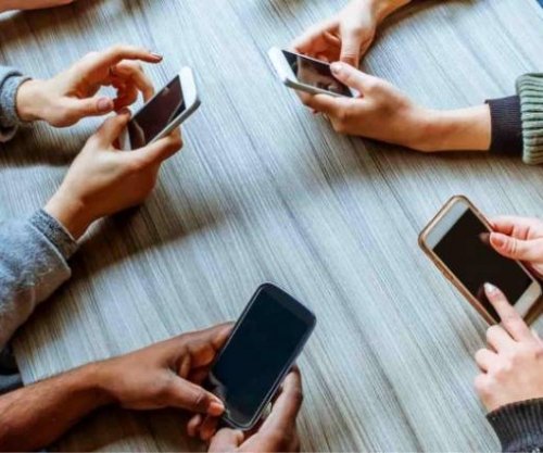 Adoleshentët që kalojnë më shumë se 9 orë në rrjetet sociale rrezikohen nga depresioni