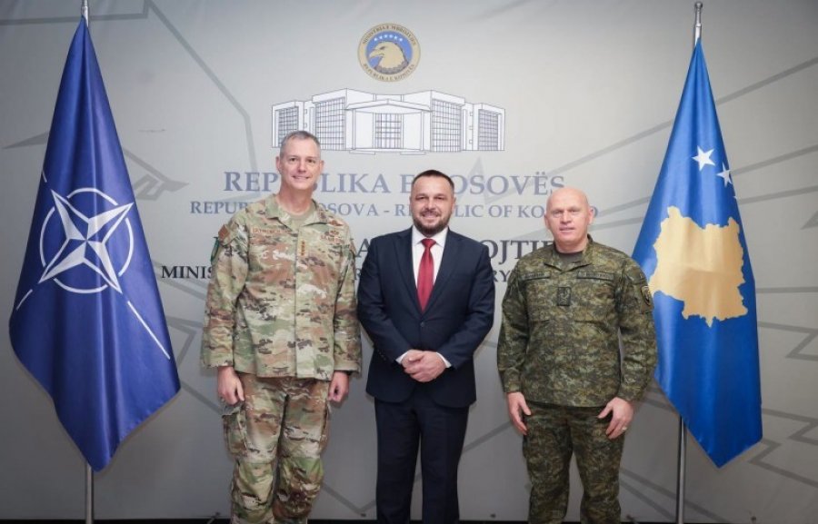 Maqedonci takohet me gjeneralin amerikan e kreun suprem të NATO-s në Evropë
