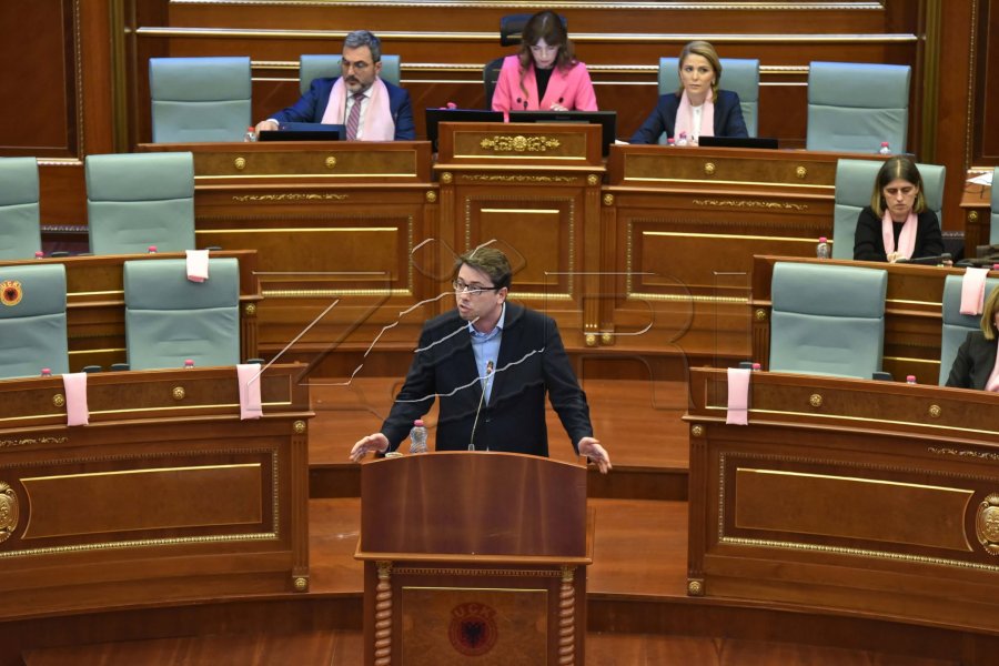 Paga e 13-të, Murati: Punëtorët e RTK-së nuk janë në listën e Thesarit
