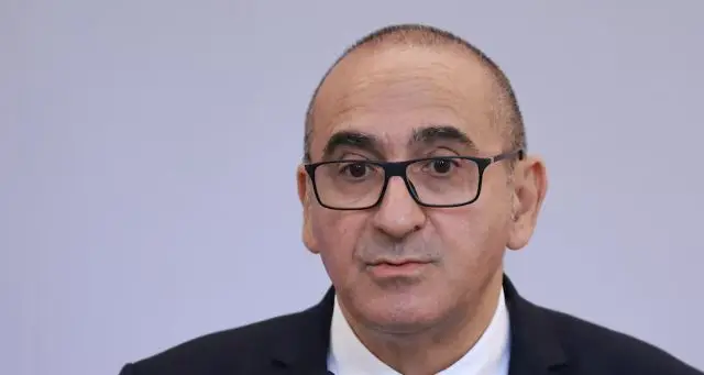 Ministri i brendshëm francez do të angazhojë 70 000 policë për protestat në natën e Halloween it