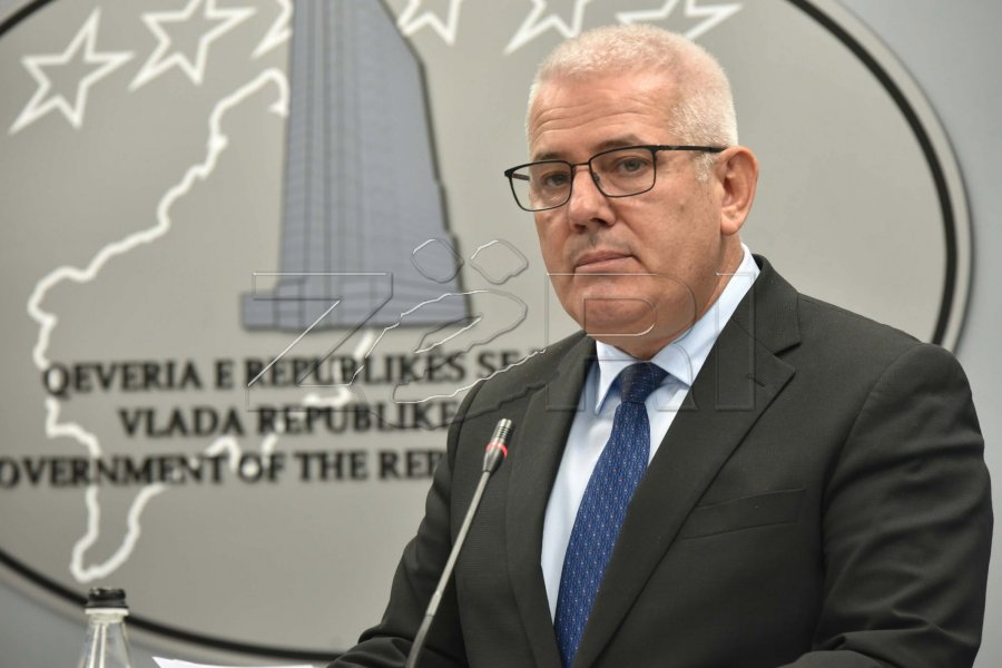 Sveçla s’e mendon dorëheqjen: Nuk mendoj se do të kontribuonte në fuqizimin e gruas, jam me protestuesit