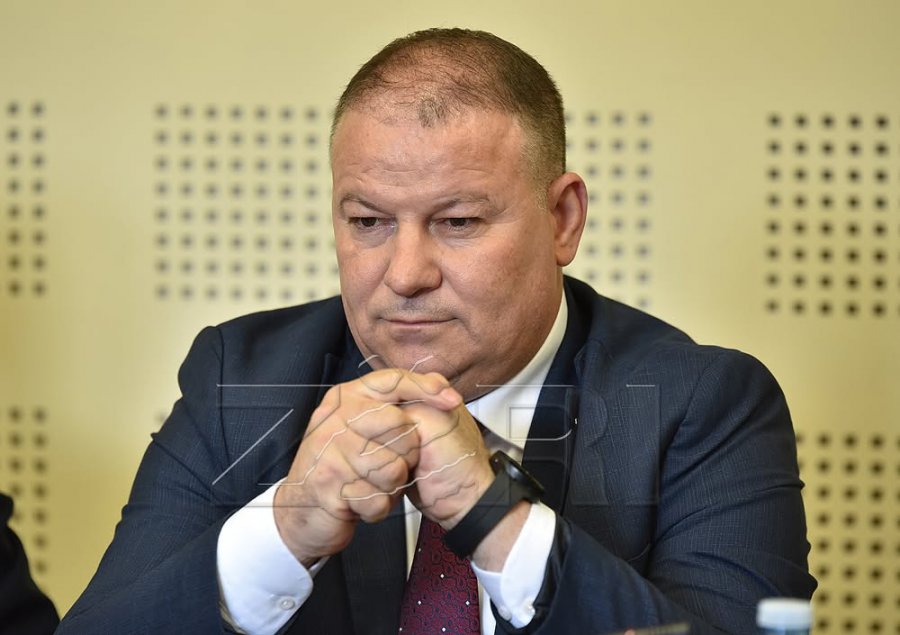 Jep dorëheqje drejtori i Policisë së Kosovës, Gazmend Hoxha