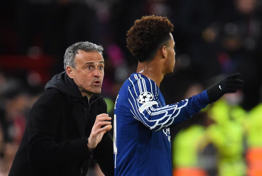Luis Enrique ia jep një këshillë Doués