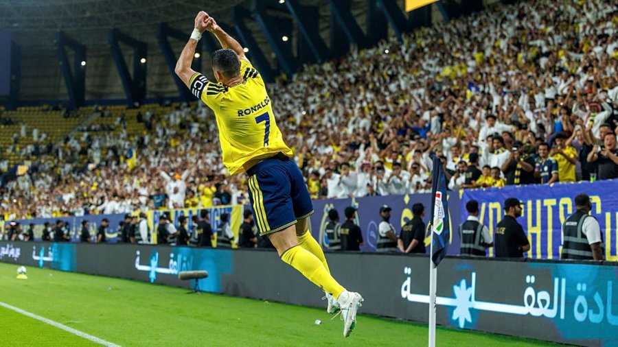 Ronaldo i afrohet 1,000 golëshit pasi realizoi hat-trick për vetëm 15 minuta
