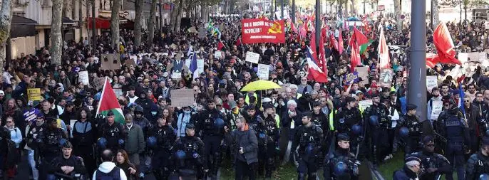 Protestat në Francë nisin paqësisht  por më pas tensionohet situata