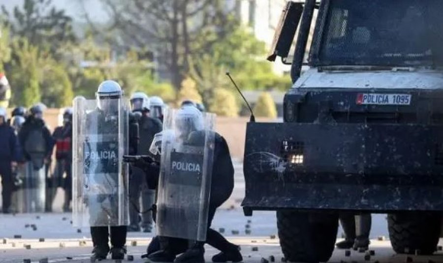 Protesta në Tiranë, blindohet kryeministria - mbi 2 mijë efektivë në terren