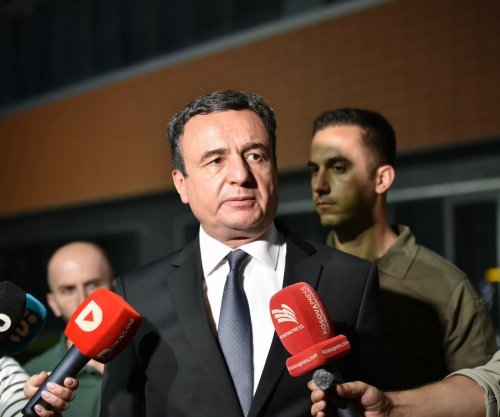 “Pas mbledhjes do t’ju drejtohem”, Kurti s’e komenton vendimin e 6 deputetëve të LDK-së