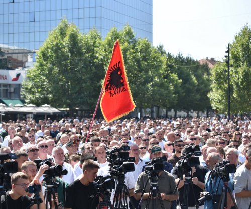 Nis protesta e disa komunave para Qeverisë