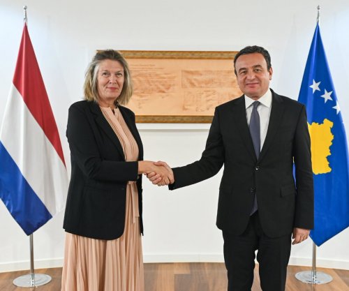Kurti falënderon ambasadoren holandeze Karin Boven për kontributin e saj në Kosovë