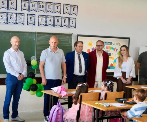 Lladrovci uron fillimin e vitit të ri shkollor: Uroj që të jetë vit i sukseseve dhe arritjeve