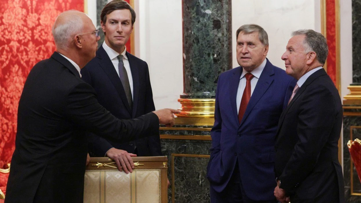 Pamje nga takimi i Putinit me të dërguarit e Trumpit në Moskë