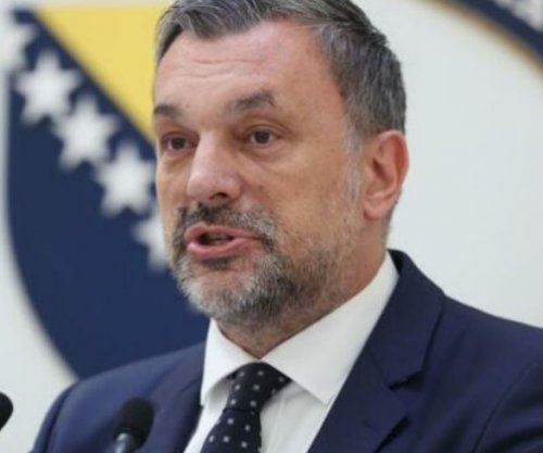 Konakoviqi dëbon nga Bosnja dy diplomatë serbë, u jep 48 orë të largohen