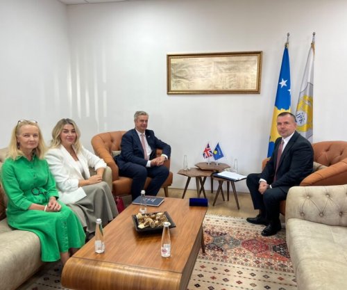 Hodaj priti ambasadorin britanik, diskutojnë për fuqizimin e mëtejshëm të IPK-së
