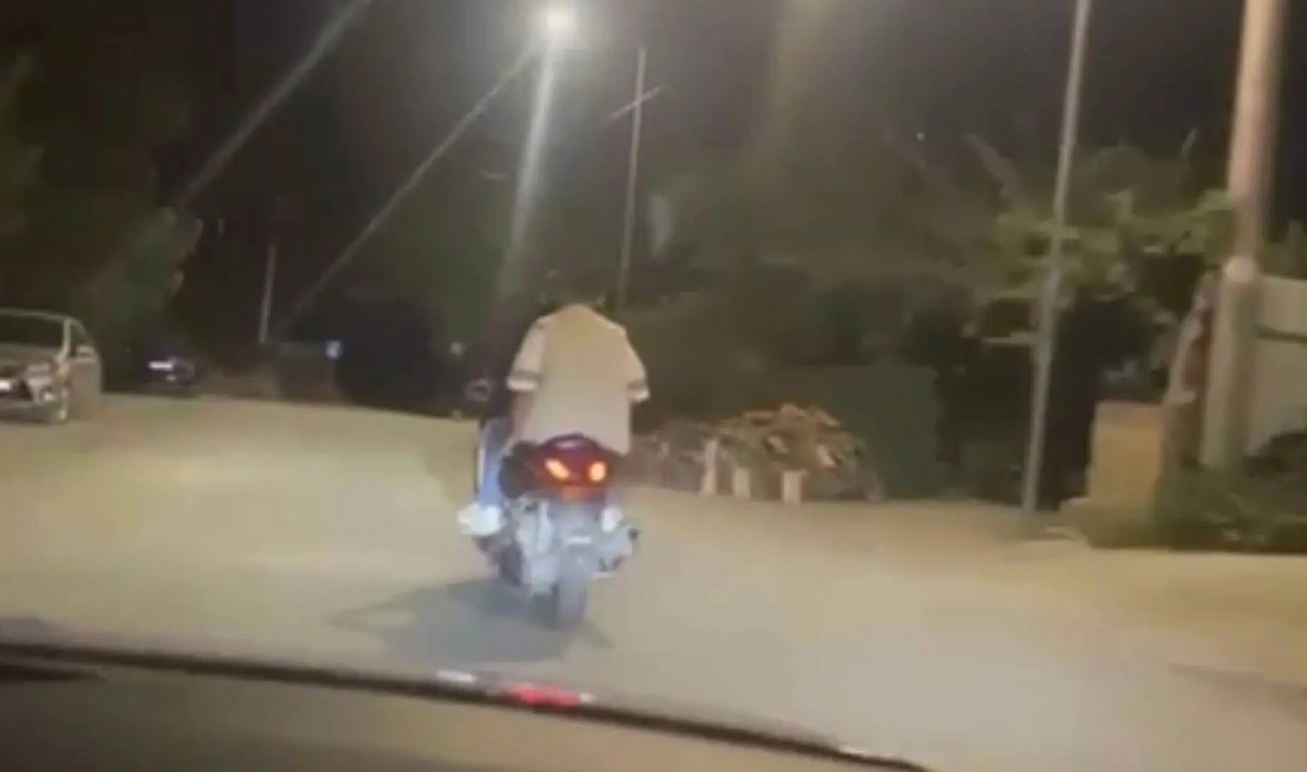 Bëri zhurmë me motoçikletë  policia i shqipton 8 gjoba drejtuesit në Prishtinë