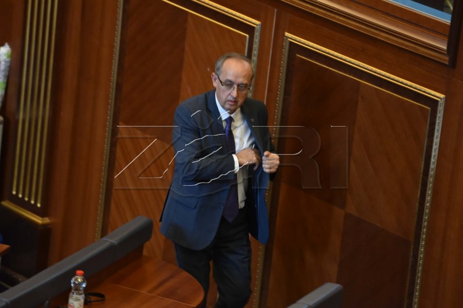 Avdullah Hoti  Kosova nuk mund të vendoset nën diktatin e një njeriu të papërgjegjshëm