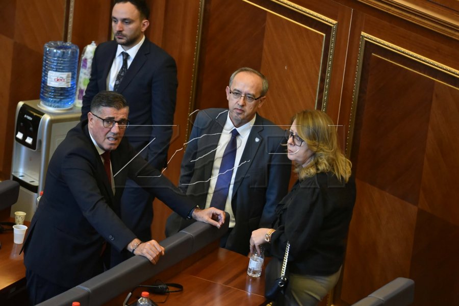 Hoti pas ndërprerjes së seancës konstituive  Qëllim  ikja nga përgjegjësia dhe problemet që i kanë krijuar
