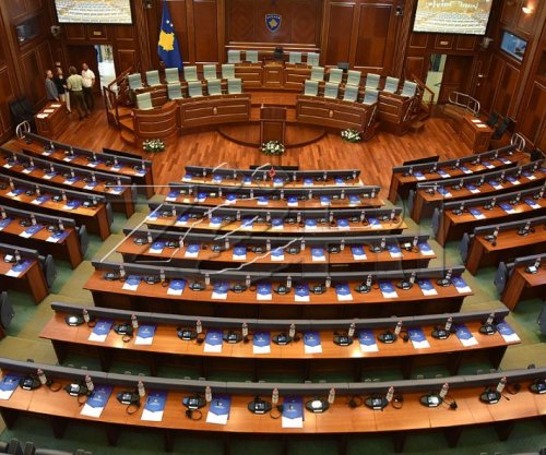 Mbi 50 mijë euro për ndihmësit e deputetëve, me gjithë Kuvendin jofunksional