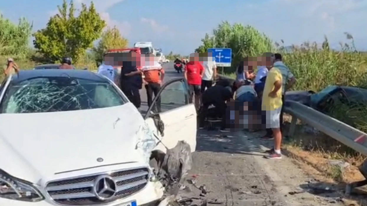 Aksident i trefishtë në aksin Lushnjë Berat  tre persona të plagosur  një në gjendje të rëndë