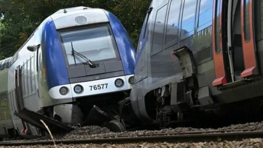 Dalja e trenit nga shinat në Francë  hetohet mundësia e një akti të qëllimshëm