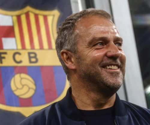 Hansi Flick po shkruan historinë te Barcelona