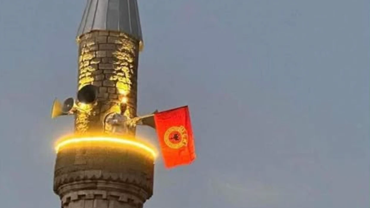 BIK-u merr vendim për vendosjen e flamurit të UÇK-së në institucione fetare dhe xhami